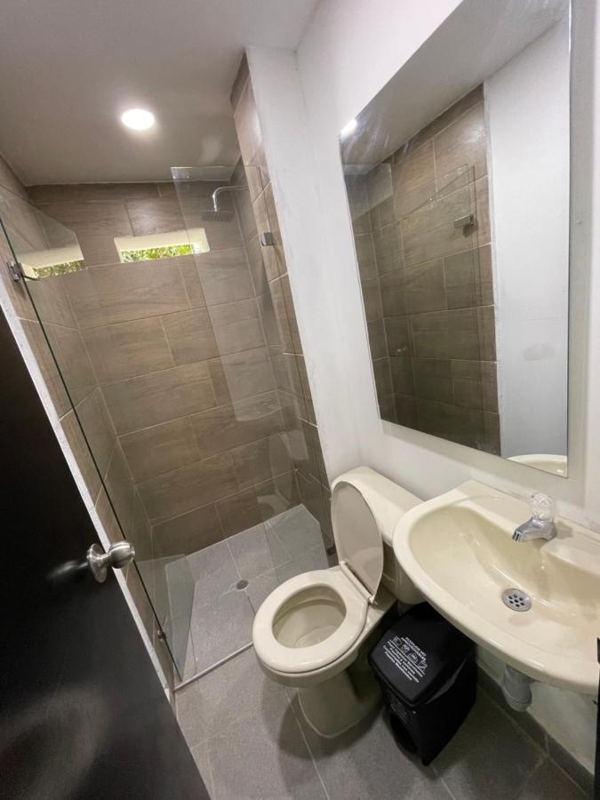 Hotel De Leon Estadio Меделин Екстериор снимка
